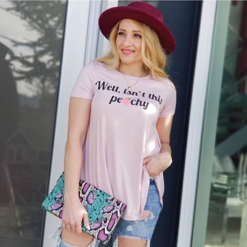GRAPHIC T-SHIRT